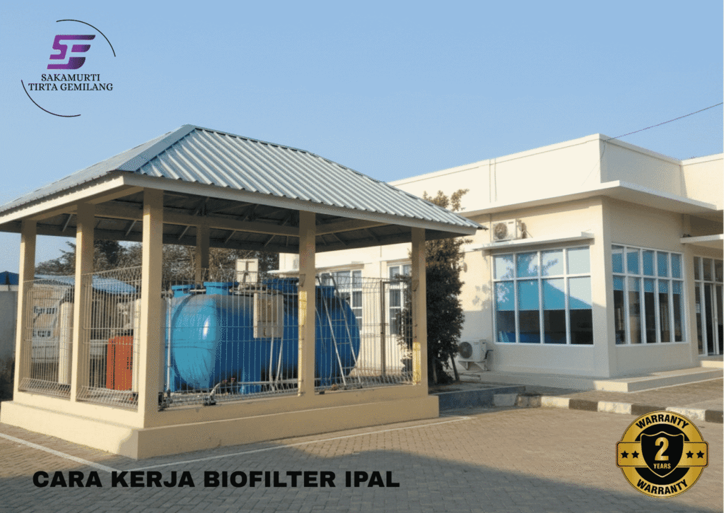 Instalasi tangki biofilter IPAL Sakamurti Tirta Gemilang dengan garansi 2 tahun, menunjukkan sistem pengolahan limbah biologi yang hemat lahan.